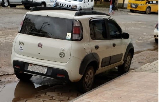 PM detém homem com mandado de prisão em aberto e recupera veículo clonado em Ibitirama