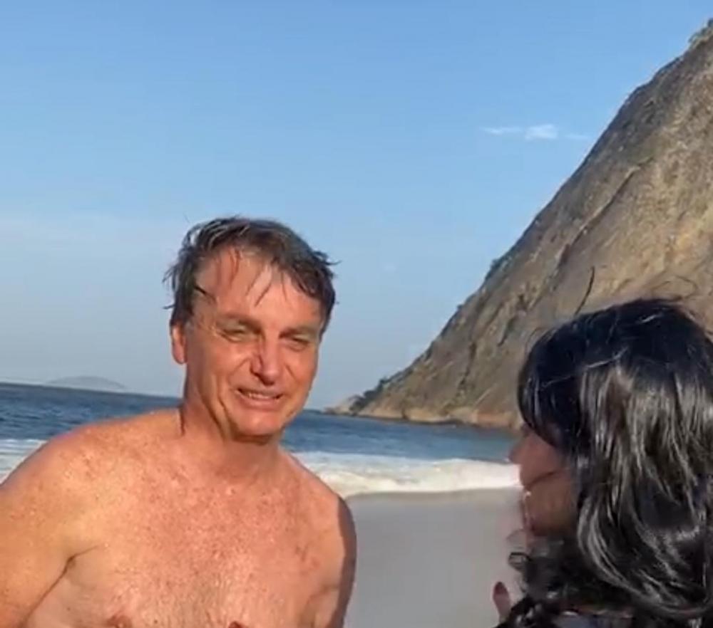 (Veja o Vídeo) Fã pede pra tirar foto com Bolsonaro 