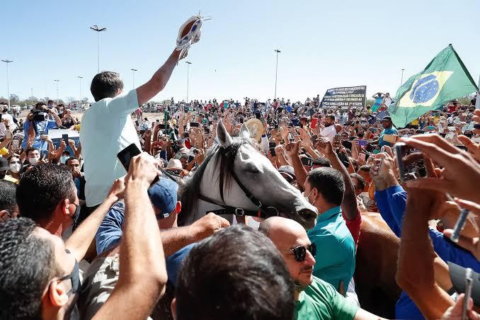 Em três meses, aprovação de Bolsonaro no Nordeste salta de 25% para 48%