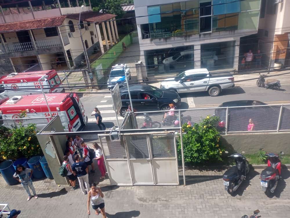 Cerca de 20 alunos de Rio Novo são levados a hospital após inalar spray de pimenta