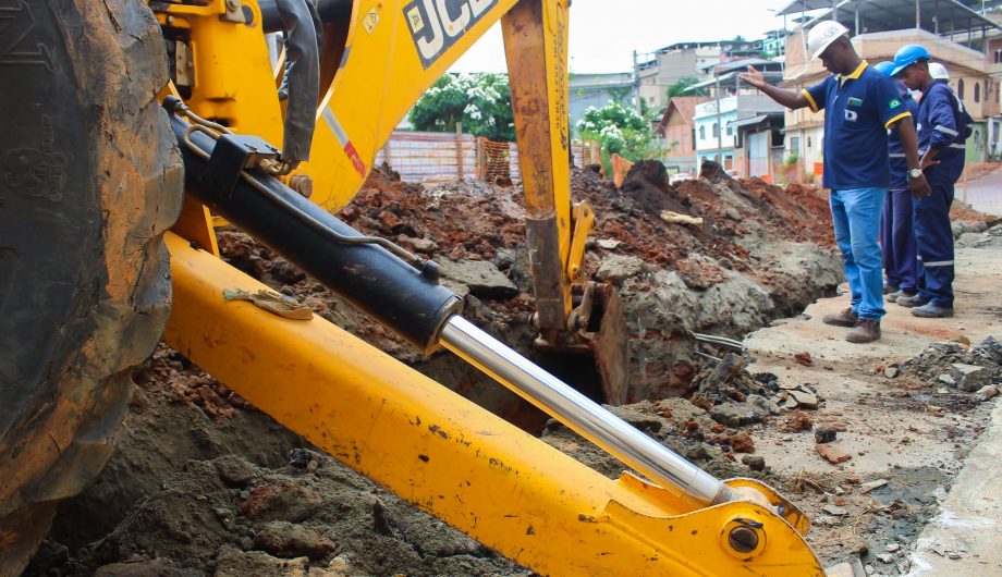Gasoduto é realocado para obras de macrodrenagem na Linha Vermelha