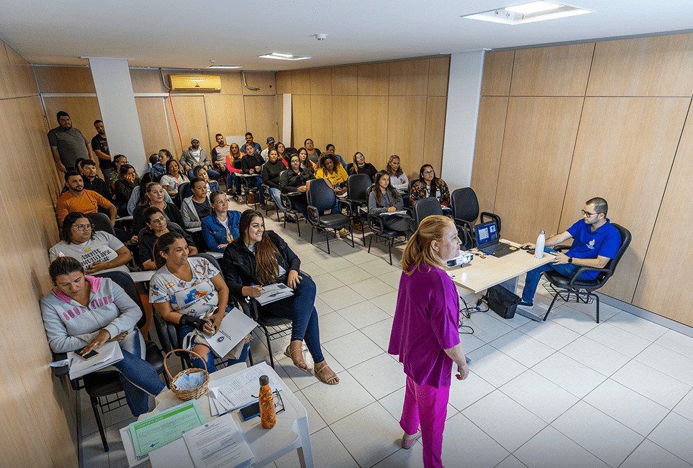 Prefeitura de Marataízes capacita 95 agentes de saúde