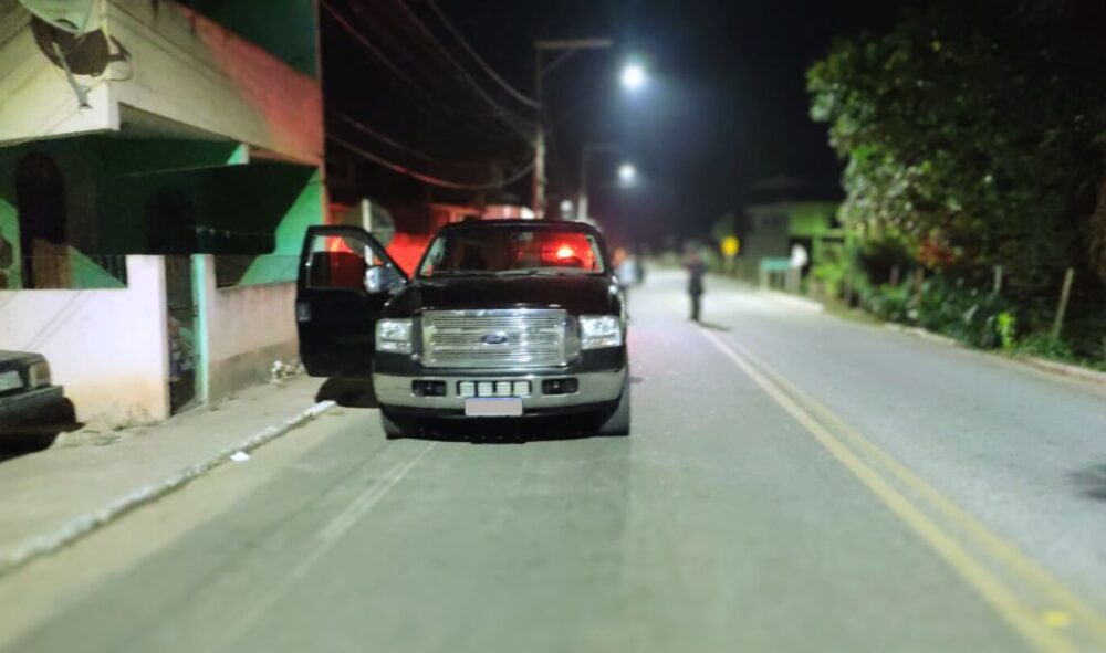 Motorista de caminhonete é preso suspeito de dirigir embriagado