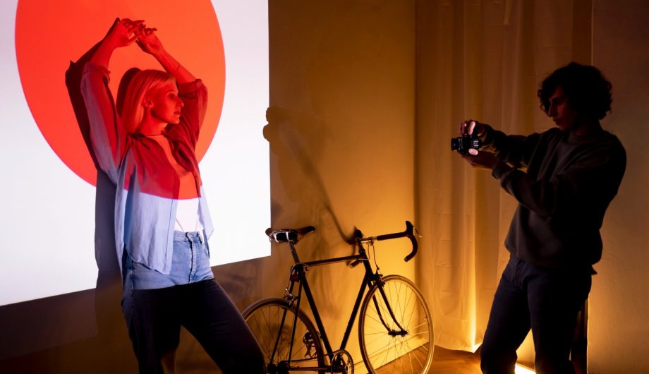 Projeto cultural seleciona bolsistas para oficinas de videoperformance