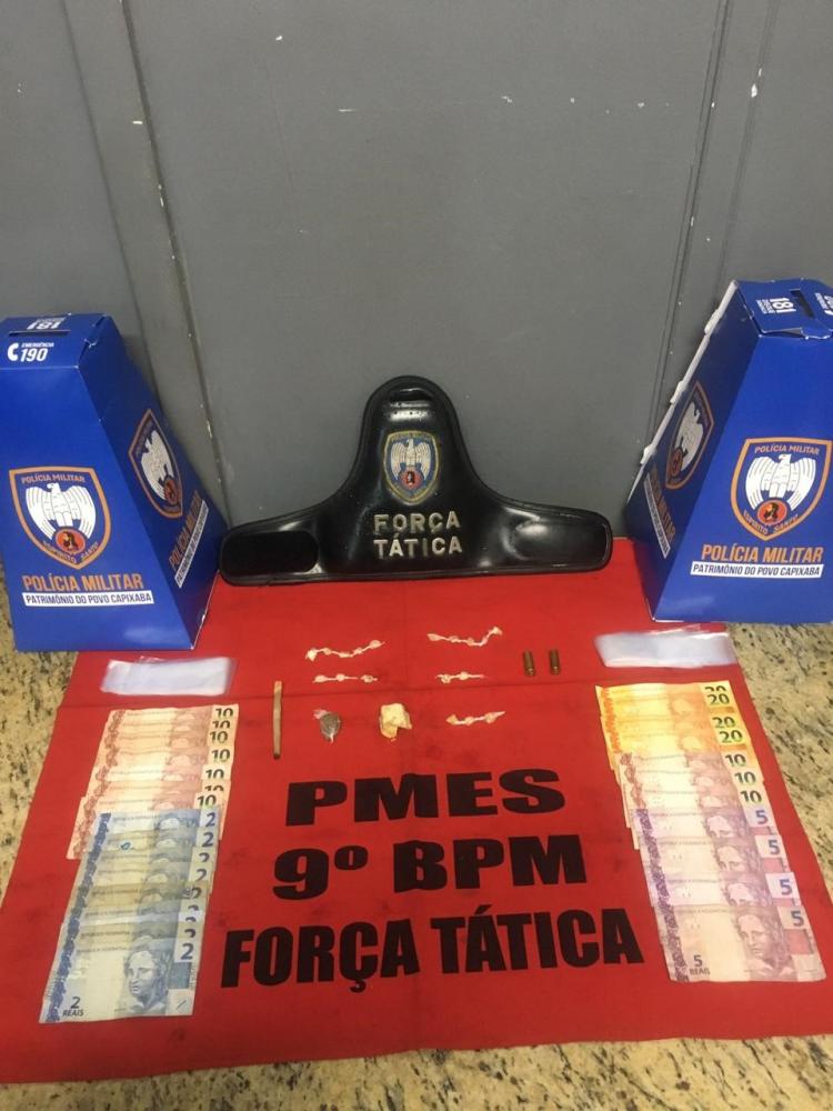 PM apreende drogas e recupera veículo furtado em Cachoeiro de Itapemirim/ES