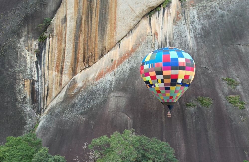 Festival reúne balões de várias partes do país no Espírito Santo