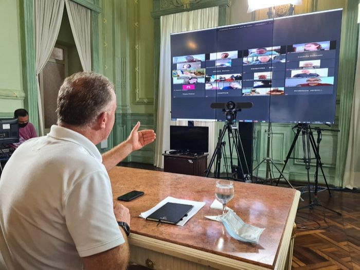 Para igrejas e demais templos religiosos, Governador do estado do Espírito recomenda cultos e missas virtuais