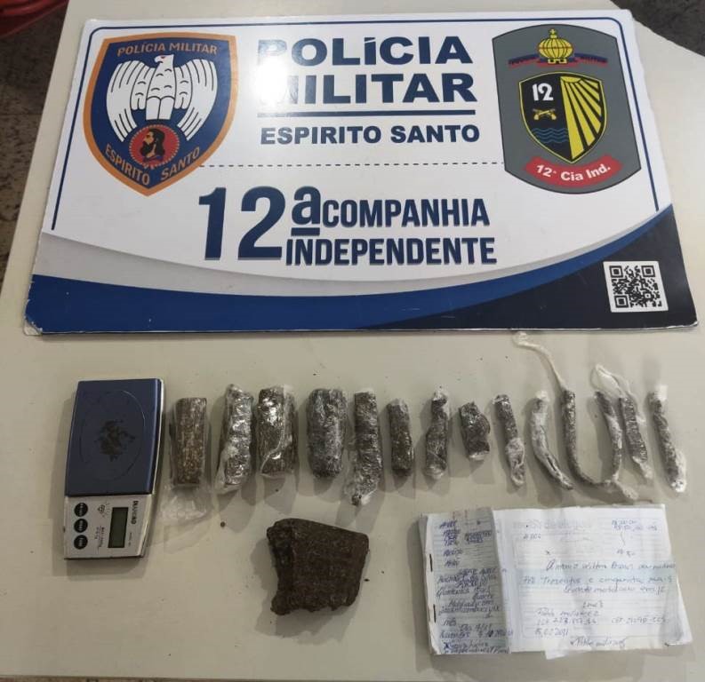 Polícia Militar apreende drogas em Maria Ortiz e Jardim Camburi