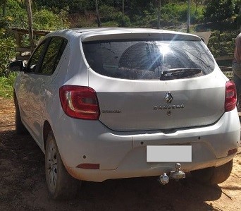 Polícia Militar apreende veículo clonado em Ibitirama