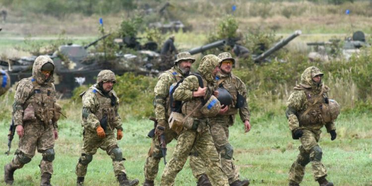 Otan envia aviões e navios para a Europa Oriental à medida que as tensões com a Rússia aumentam