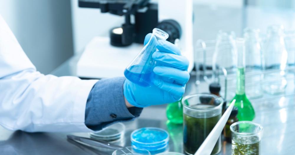 Pfizer inicia estudos para nova vacina contra a Ômicron