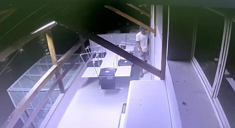 Receita Estadual em Cachoeiro - Polícia prende 4 após furto