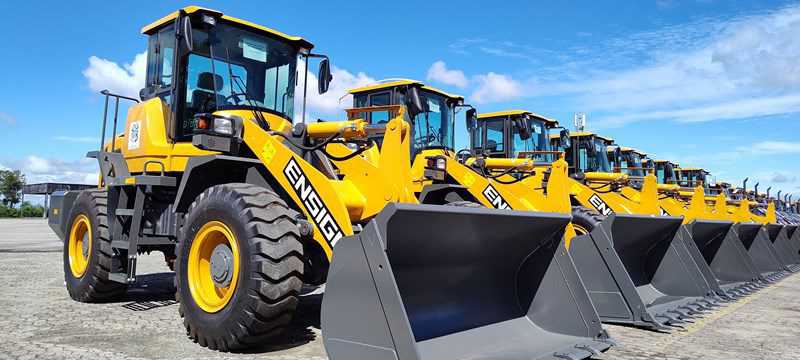 Governo do Estado entrega máquinas e equipamentos agrícolas