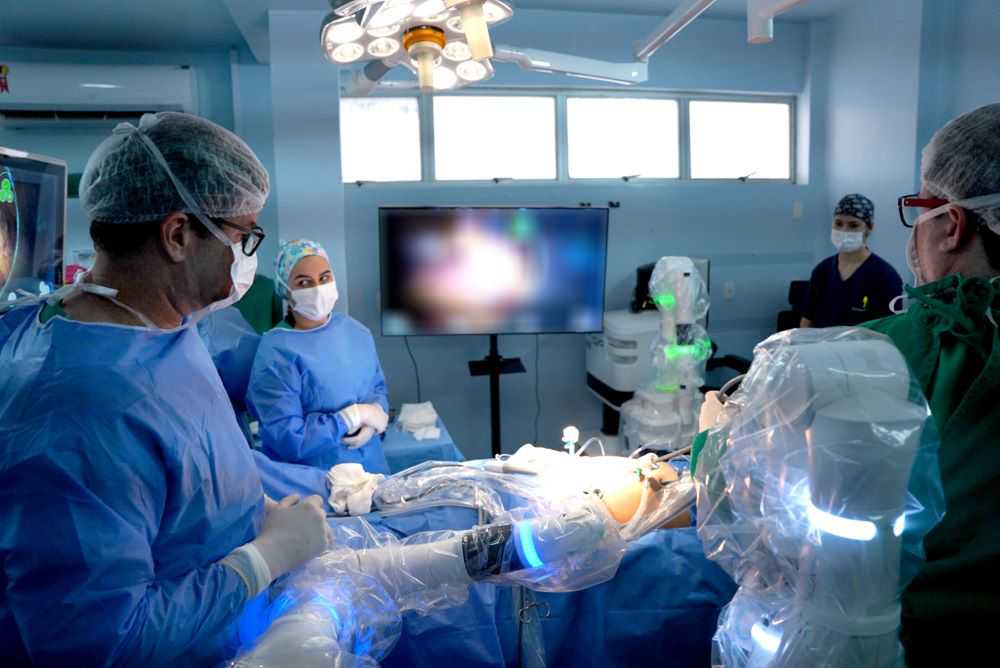 Hospital Evangélico realiza cirurgia robótica