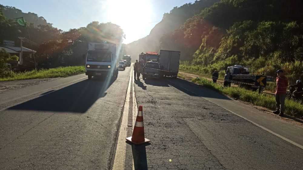 Mulher morre em acidente grave na BR-262