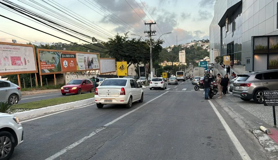 Avenida Lacerda de Aguiar em meia-pista a partir de segunda-feira para obras de recapeamento