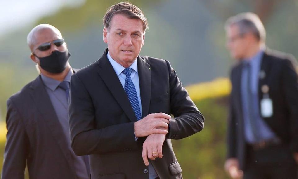 ( Veja o Vídeo) Está chegando a hora de tudo ser colocado no devido lugar', diz Bolsonaro