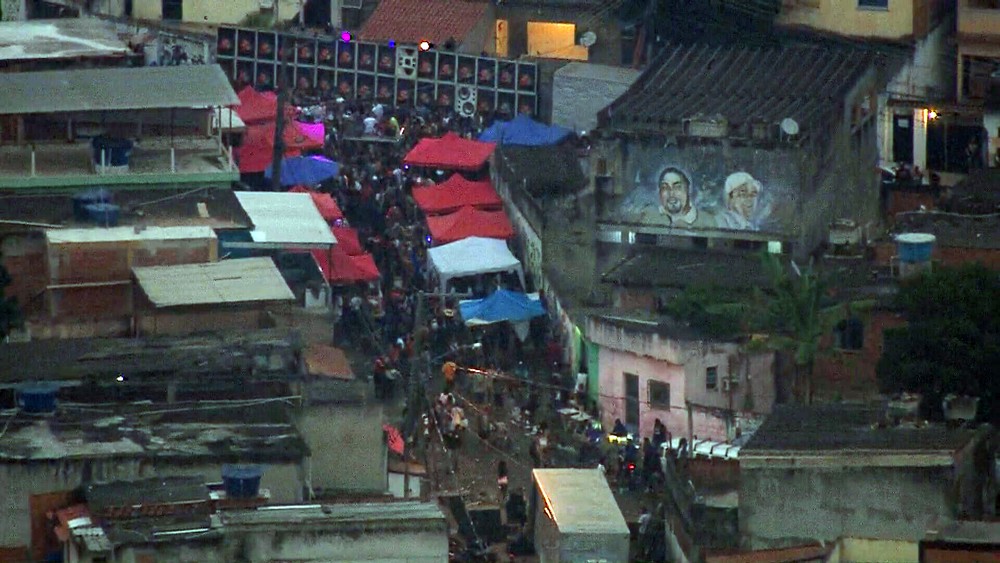 Bailes funk no RJ em plena pandemia causam revolta