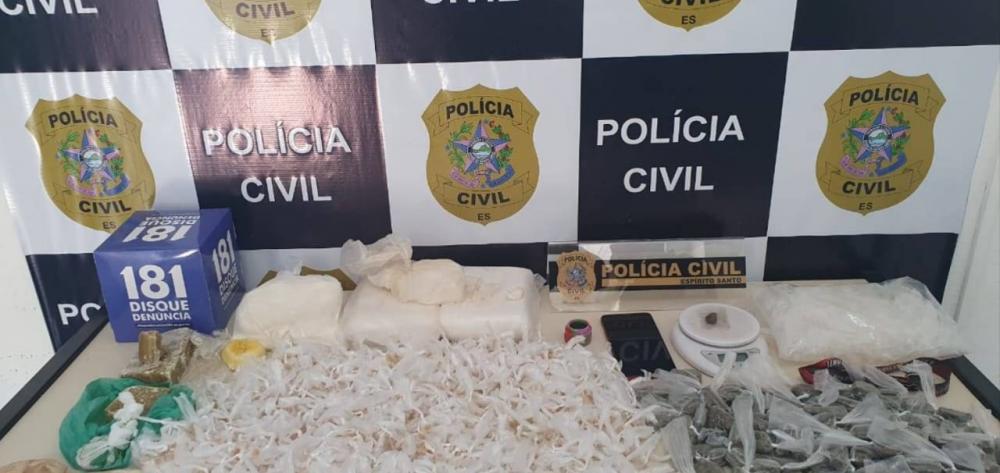 PC apreende drogas em Cachoeiro