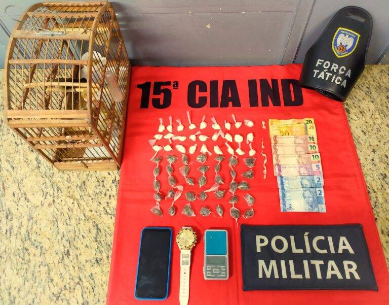 Polícia prende 3, sendo 2 menores, e apreende drogas e celular