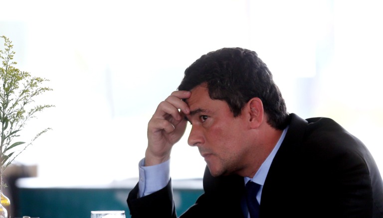 Moro pode perder salário de R$ 30 mil após ganhar colunas
