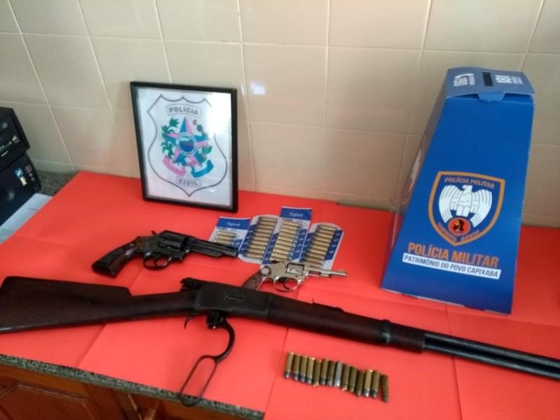 Operação Integrada entre Polícia Militar e Polícia Civil apreende armas, munições e prende uma pessoa em Mimoso do Sul