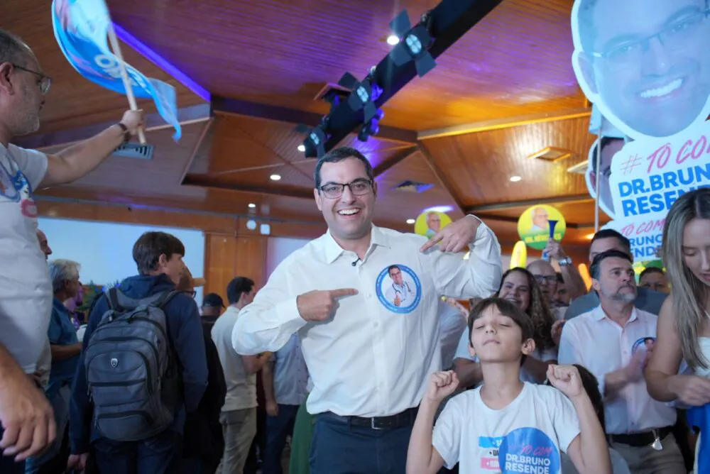 Bruno Resende amplia campanha e inaugura comitê em Guarapari