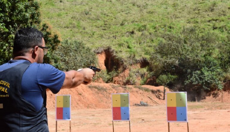 Mais 20 agentes da Guarda Municipal estão concluindo curso para porte de arma