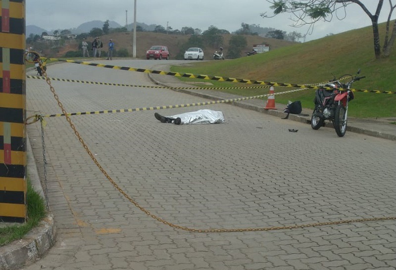 Homem é atingido por corrente no pescoço e morre em Cachoeiro