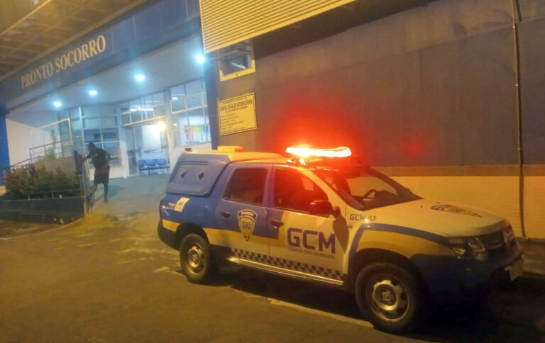 Mulher detida por esfaquear ex-marido no pescoço no bairro Nova Brasília