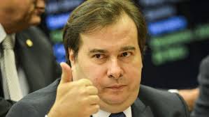 Rodrigo Maia defende importância de sindicatos