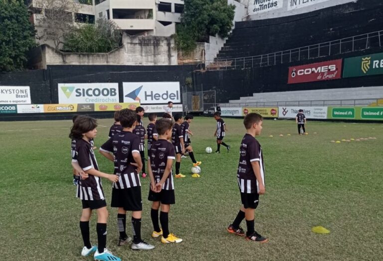 Escolinha de futebol do Estrela abre inscrição para novas turmas