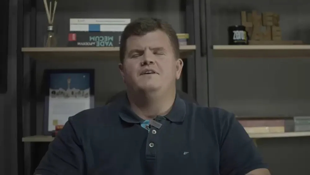 Deputado Felipe Rigoni critica Manato e declara apoio a Casagrande no 2º turno