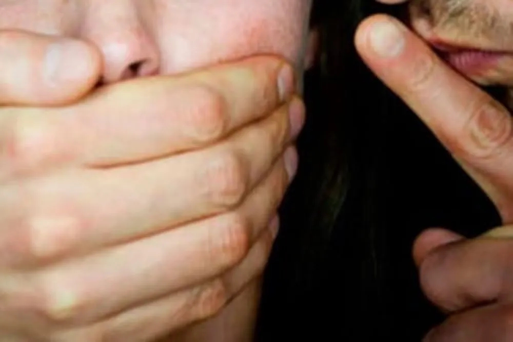 Mulher sequestrada é encontrada desmaiada na BR 262