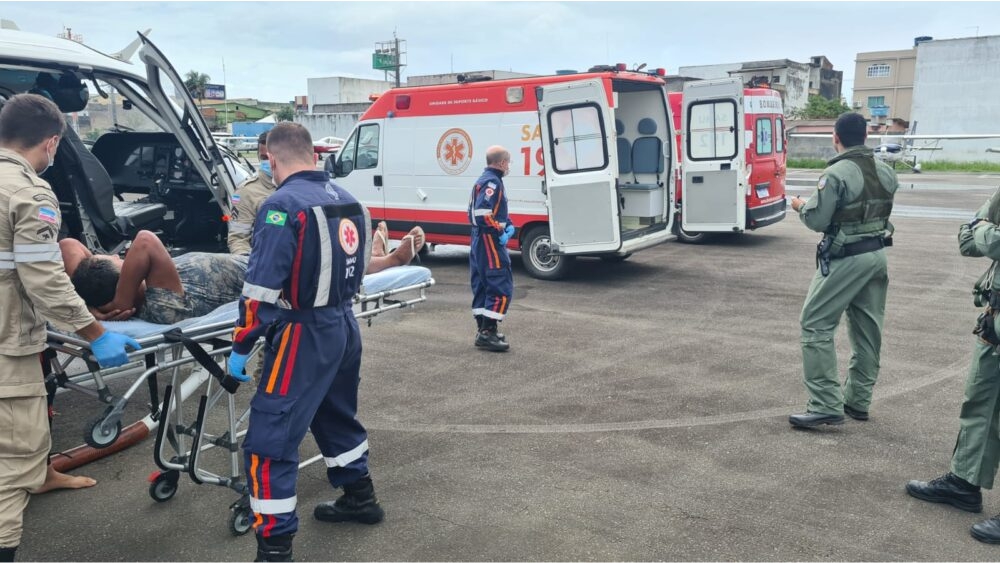 Helicóptero do Notaer resgata pescador à deriva