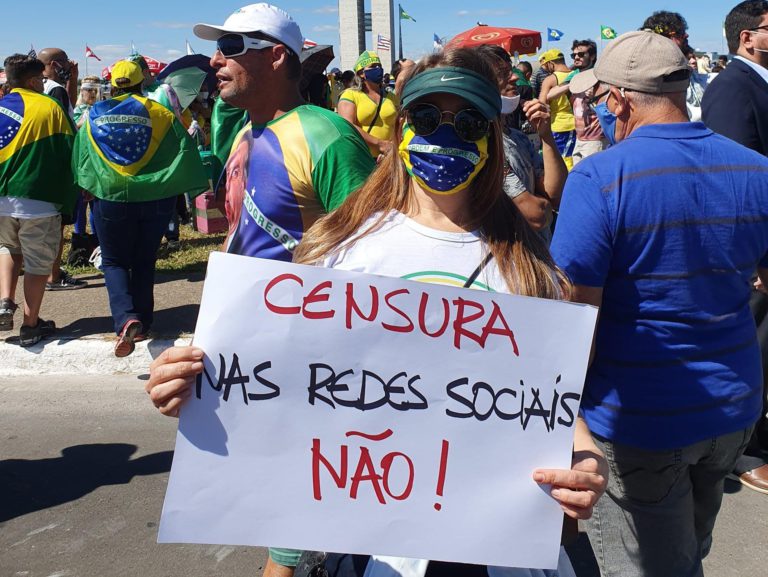 Cristãos de todo país marcham em Brasília em defesa de Bolsonaro