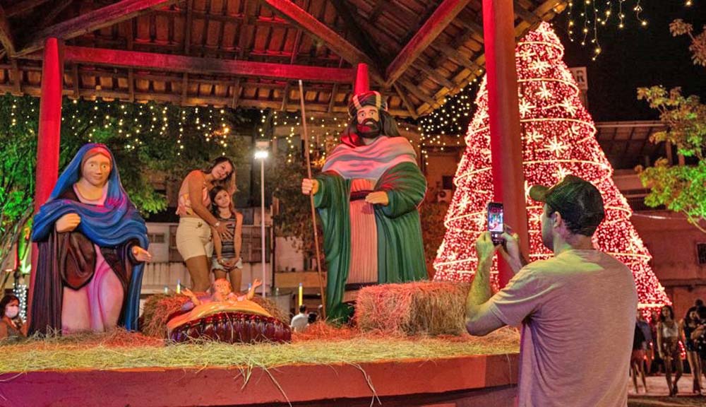 Sábado tem inauguração da decoração de Natal na Praça de Fátima