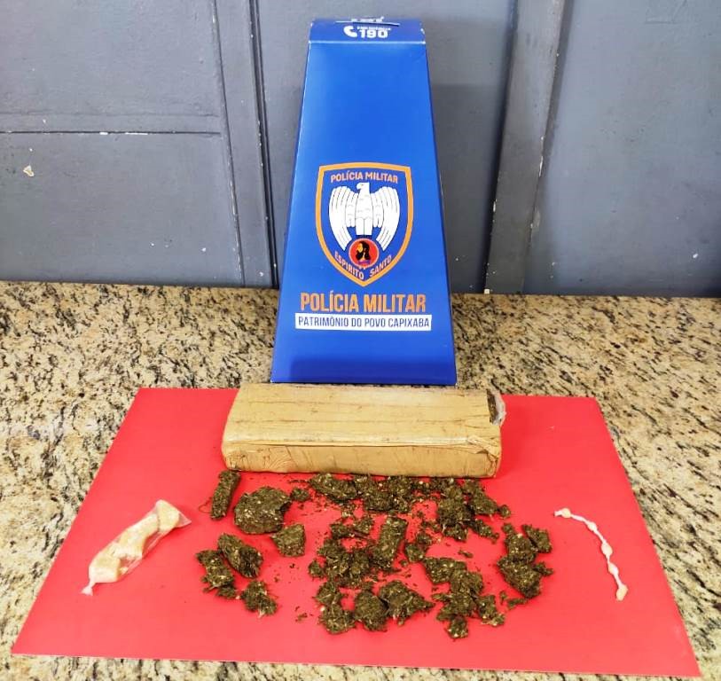 PM localiza entorpecentes enterrados em Cachoeiro de Itapemirim