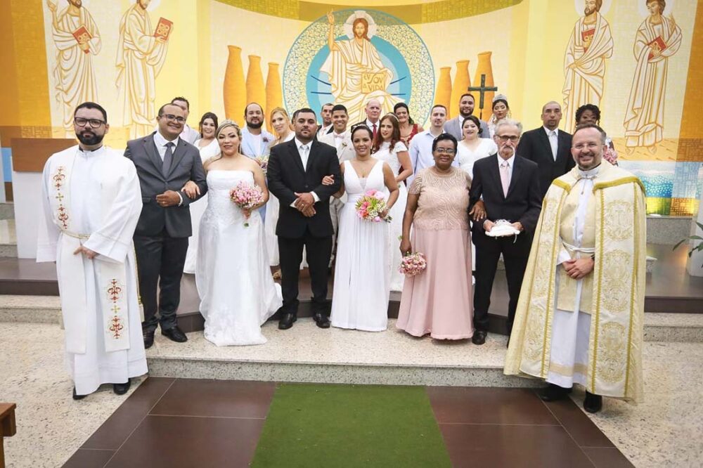 Casamento comunitário reúne 19 casais para o esperado “sim”