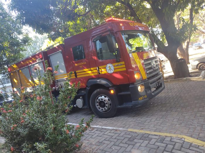 Incêndio atinge Secretaria de Saúde do Piauí no mesmo dia em que PF faz operação no estado