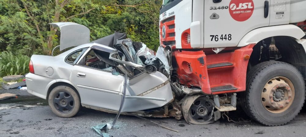 Identificadas as seis vítimas fatais do acidente entre carro e carreta